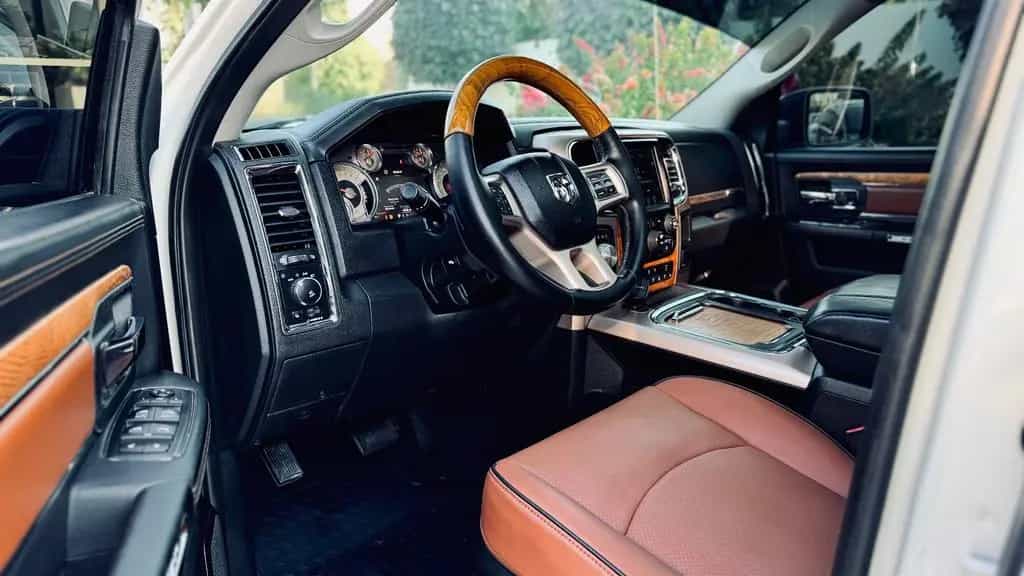 Dodge RAM 5.7*4X4*LONGHORN*RAMBOX*AHK*NAVI*CLEAN CARFAX* 12/2017-photo-32