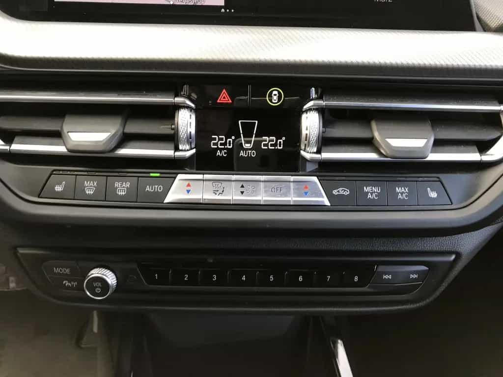 BMW 118 i M Sport DAB LED Tempomat Klimaaut. Shz PDC 05/2021-photo-15