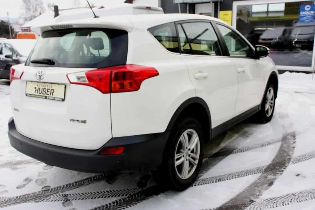 Toyota RAV 4 2.0 D-4D 1. Hand PDC Sitzheizung LM TÜV 27 03/2014-photo-18