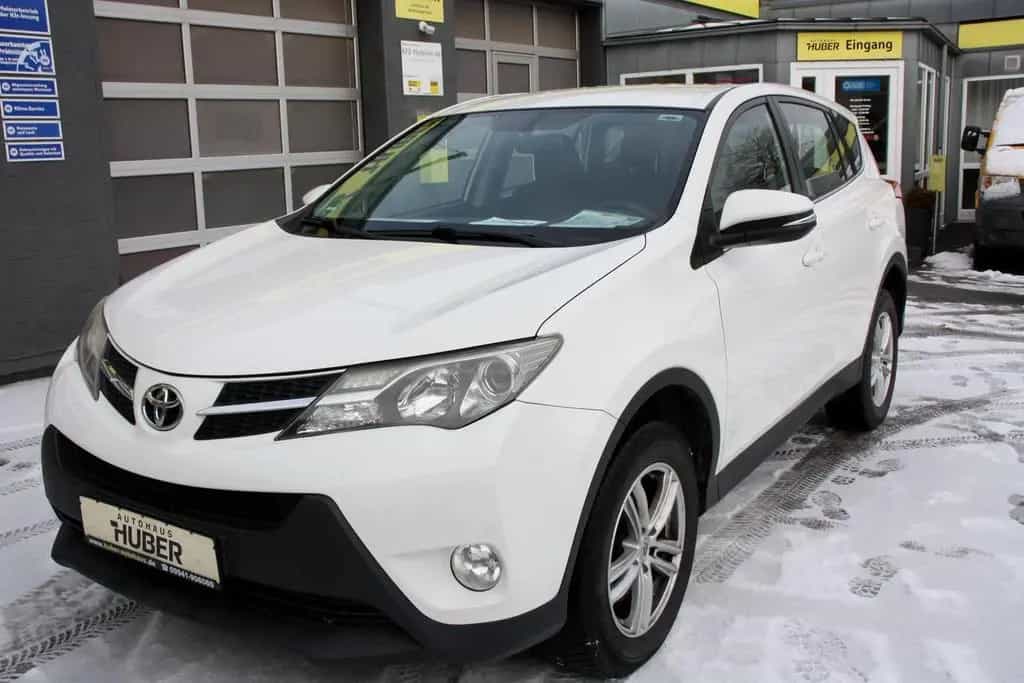 Toyota RAV 4 2.0 D-4D 1. Hand PDC Sitzheizung LM TÜV 27 03/2014-photo-4