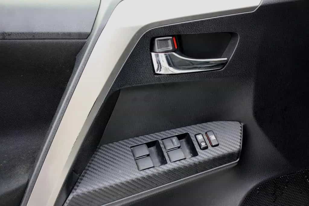 Toyota RAV 4 2.0 D-4D 1. Hand PDC Sitzheizung LM TÜV 27 03/2014-photo-5