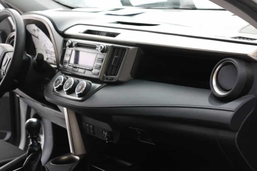 Toyota RAV 4 2.0 D-4D 1. Hand PDC Sitzheizung LM TÜV 27 03/2014-photo-9