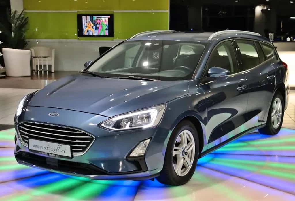Ford Focus Turnier Automatik*ALU*LED*NAVI*SHZ*KLIMA* 06/2019-photo-0