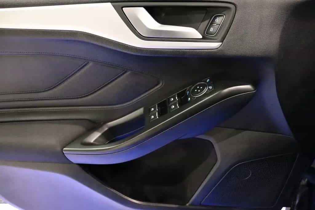 Ford Focus Turnier Automatik*ALU*LED*NAVI*SHZ*KLIMA* 06/2019-photo-12