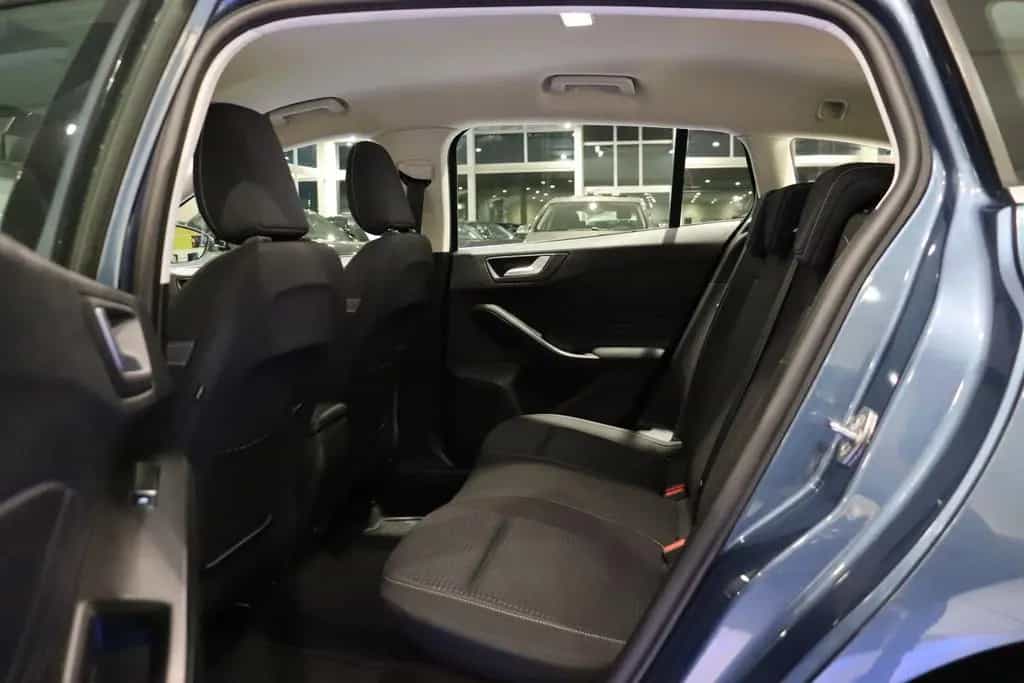 Ford Focus Turnier Automatik*ALU*LED*NAVI*SHZ*KLIMA* 06/2019-photo-15