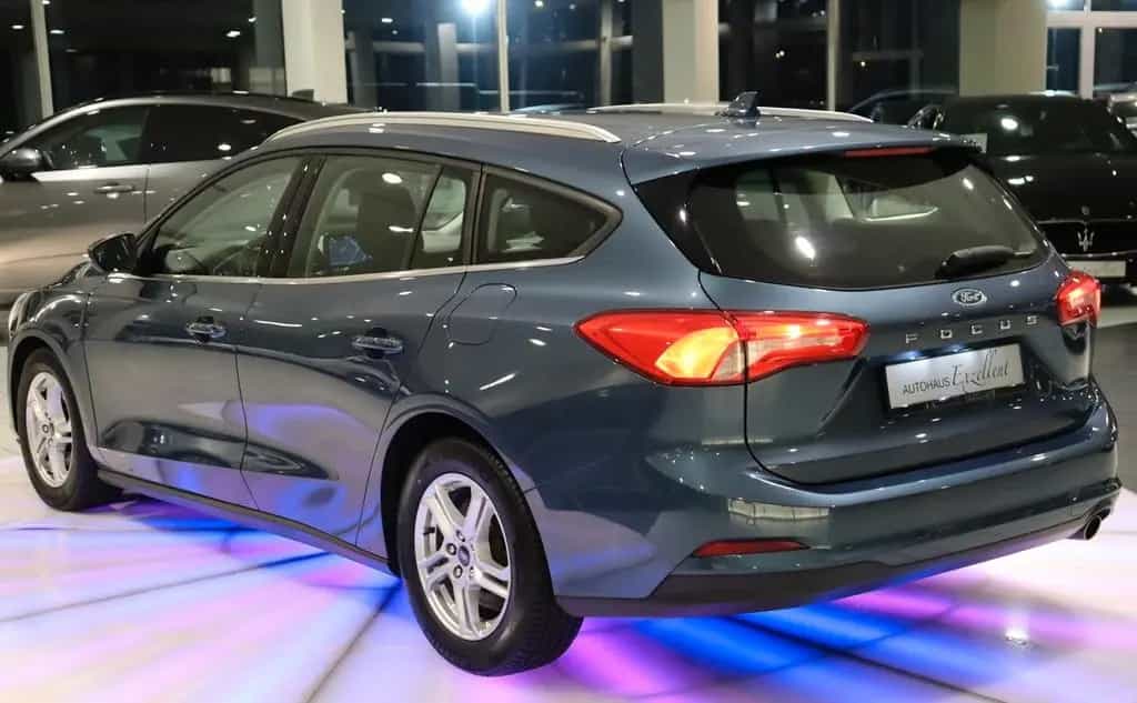 Ford Focus Turnier Automatik*ALU*LED*NAVI*SHZ*KLIMA* 06/2019-photo-4