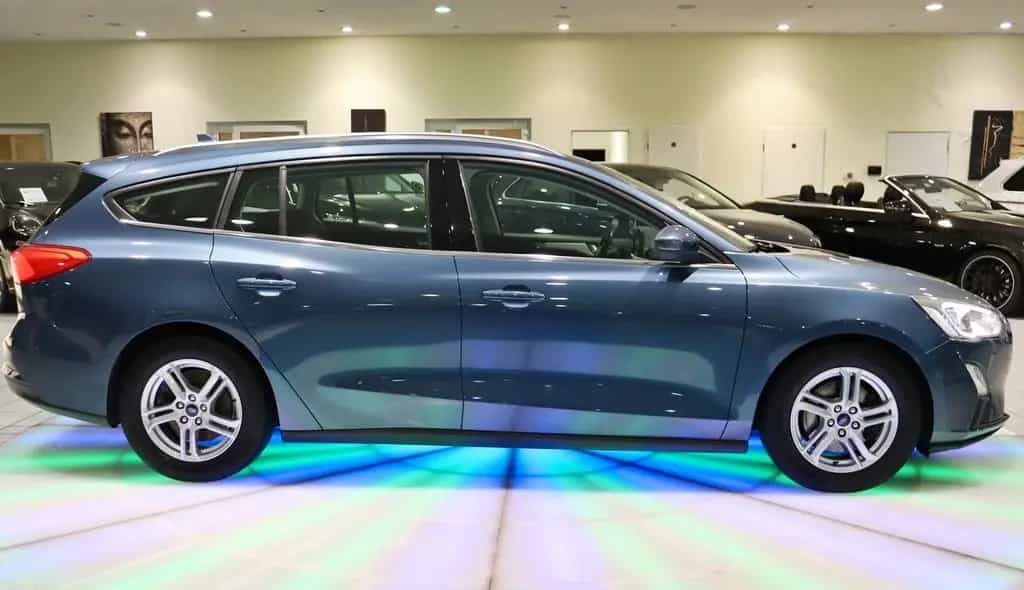 Ford Focus Turnier Automatik*ALU*LED*NAVI*SHZ*KLIMA* 06/2019-photo-7