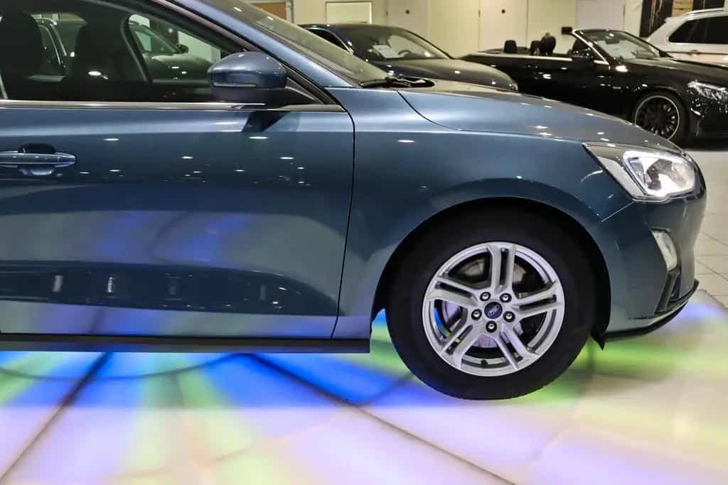 Ford Focus Turnier Automatik*ALU*LED*NAVI*SHZ*KLIMA* 06/2019-photo-9