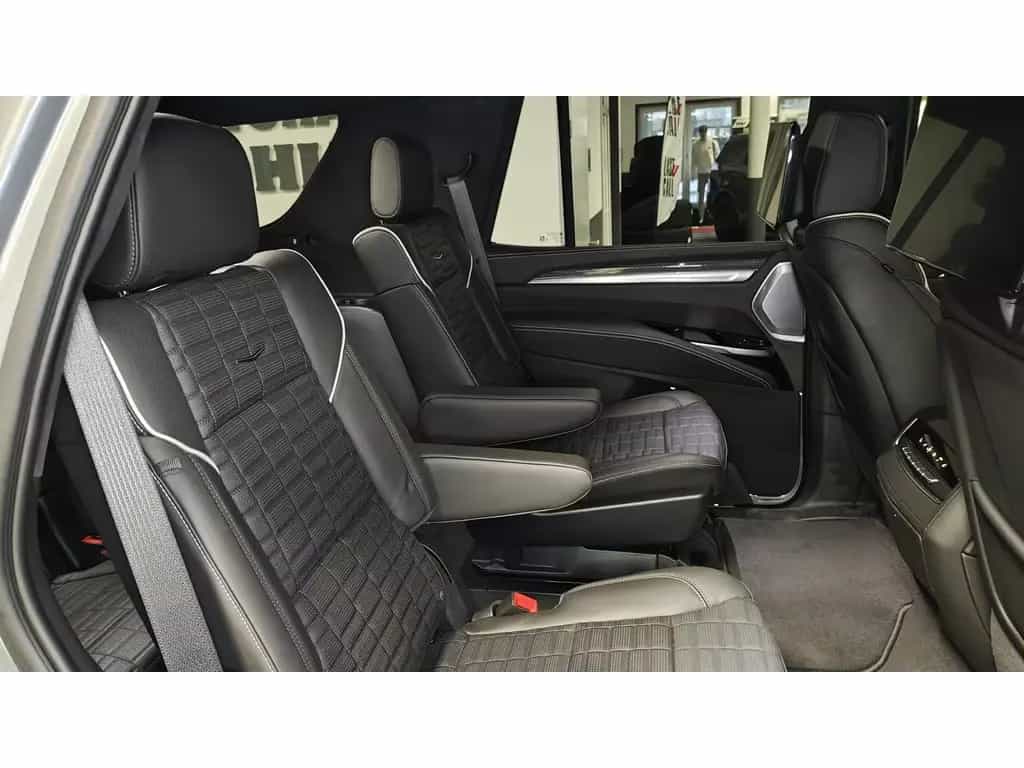 Cadillac Escalade V-Series 692 PS Carbon 24 Zoll VOLL null-photo-11