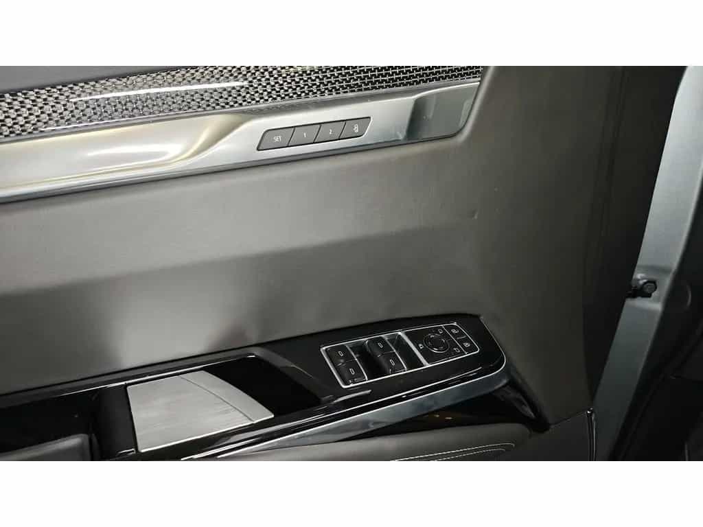 Cadillac Escalade V-Series 692 PS Carbon 24 Zoll VOLL null-photo-33