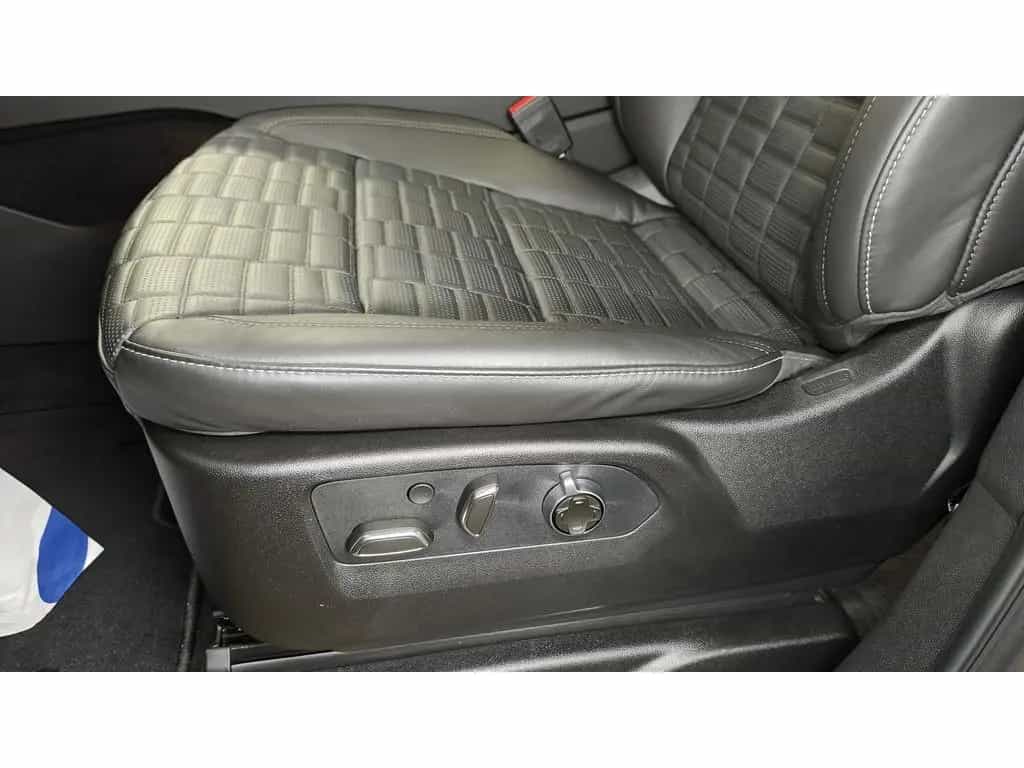 Cadillac Escalade V-Series 692 PS Carbon 24 Zoll VOLL null-photo-34