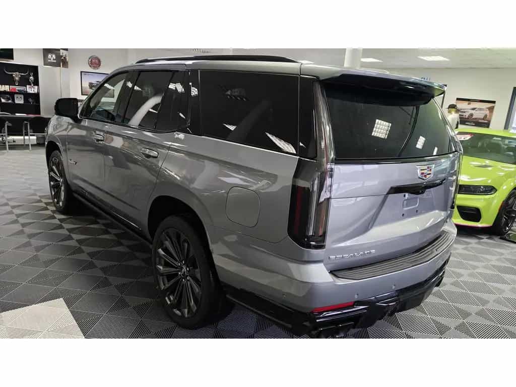 Cadillac Escalade V-Series 692 PS Carbon 24 Zoll VOLL null-photo-4