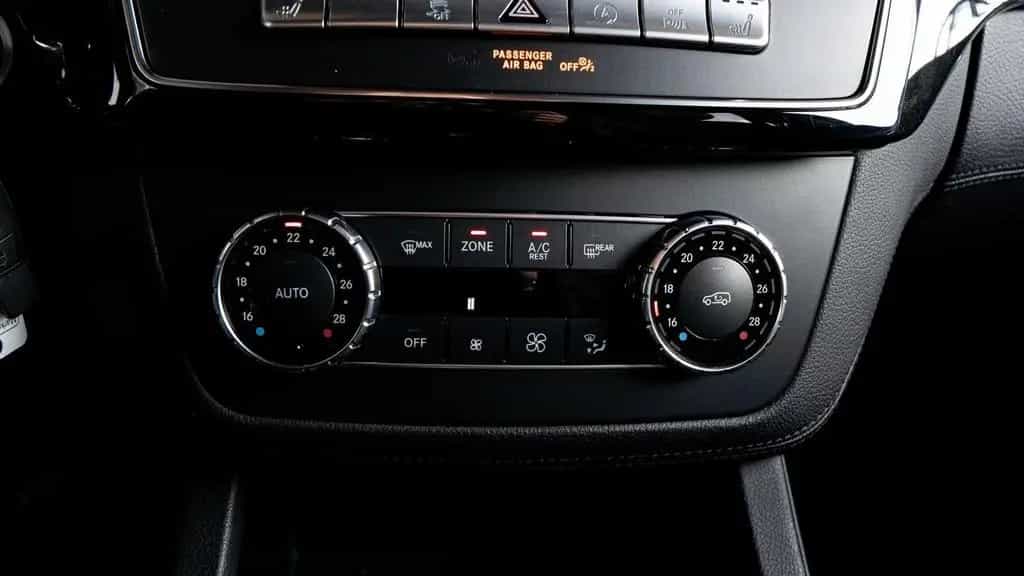 Mercedes-Benz GLE-Class 400 4Matic AMG*360°*PANO*LUFT*TOT*ACC 11/2017-photo-35