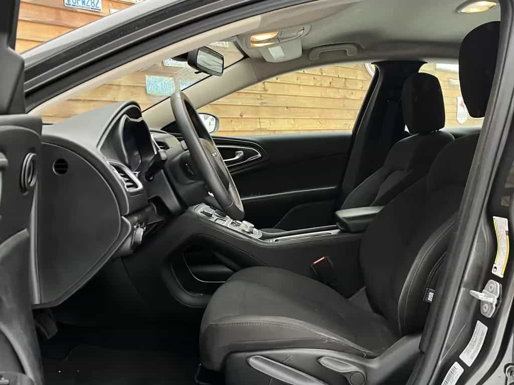 Chrysler 200 2,4L Klima Autom. Allwetter TÜV 05/2015-photo-16