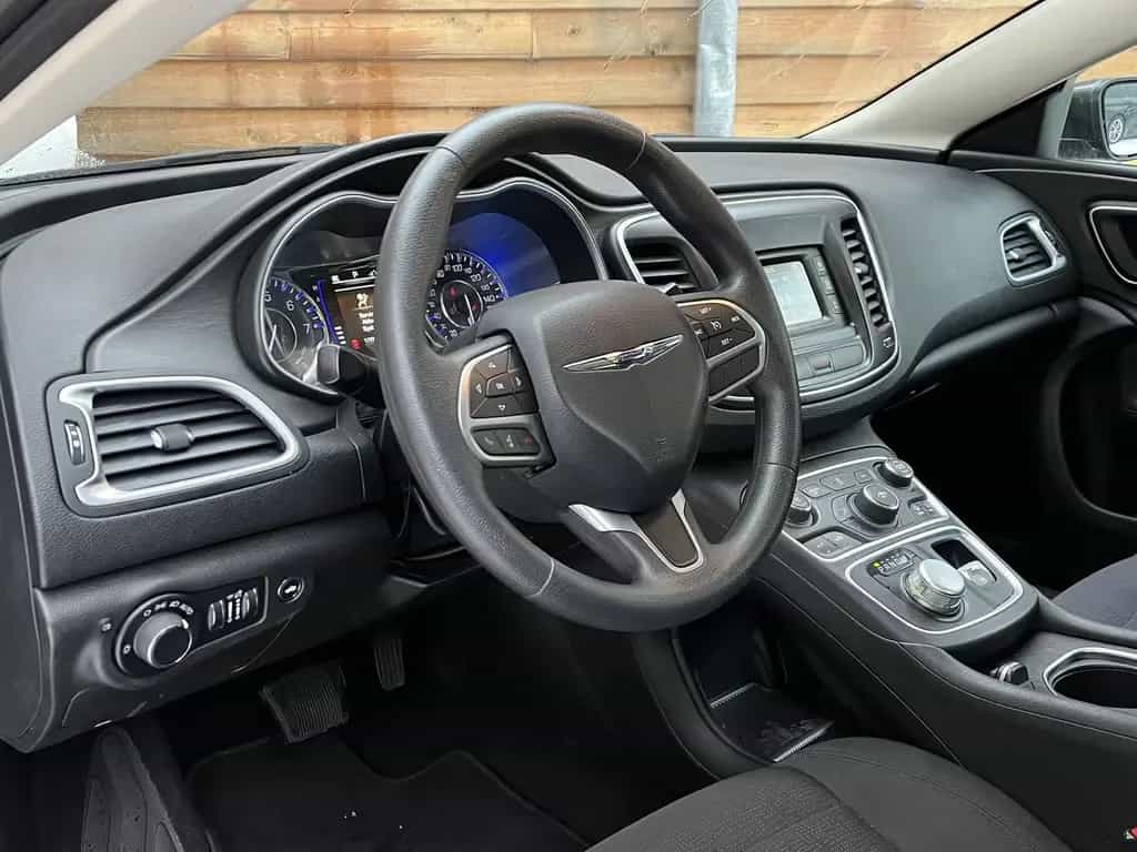 Chrysler 200 2,4L Klima Autom. Allwetter TÜV 05/2015-photo-17