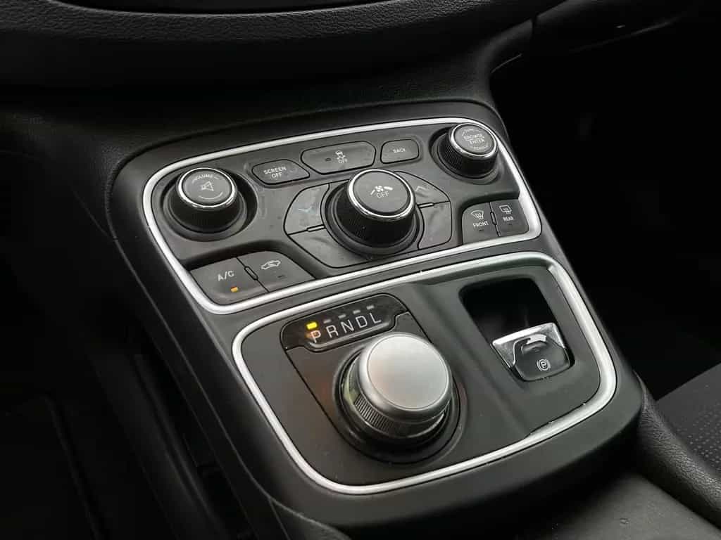 Chrysler 200 2,4L Klima Autom. Allwetter TÜV 05/2015-photo-21