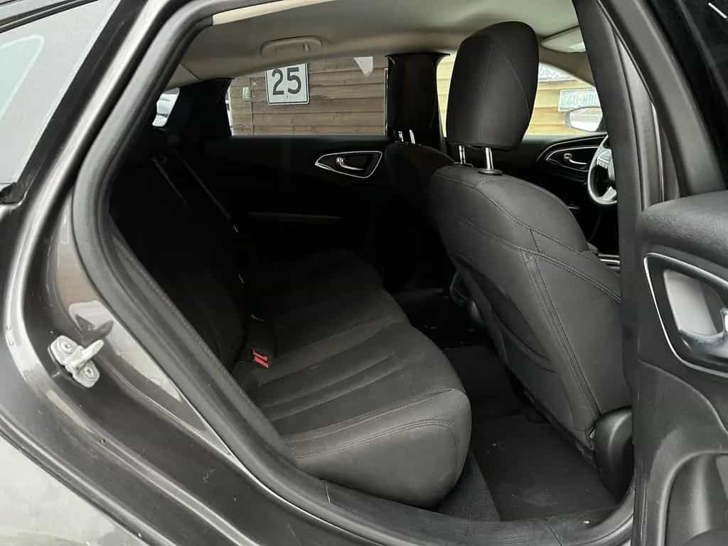 Chrysler 200 2,4L Klima Autom. Allwetter TÜV PDC 10/2014-photo-24