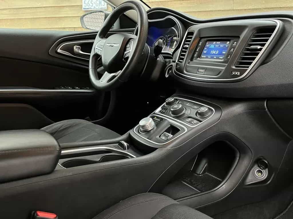 Chrysler 200 2,4L Klima Autom. Allwetter TÜV PDC 10/2014-photo-25