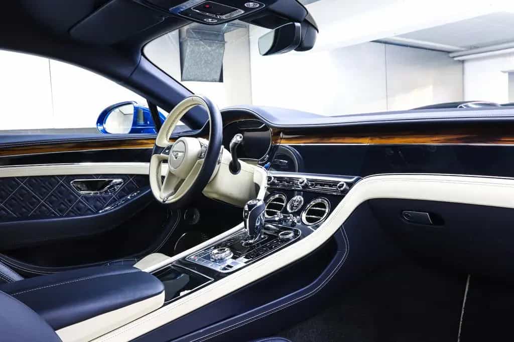 Bentley Continental GT 6.0 W12 First Edition Mulliner 08/2018-photo-15