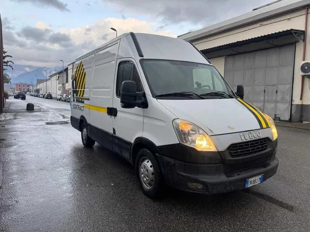 Iveco Daily 2012 3.0 Diesel 107 CV 07/2012-photo-2