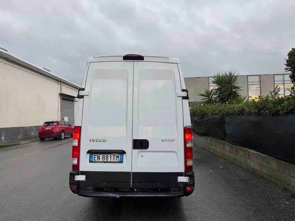 Iveco Daily 2012 3.0 Diesel 107 CV 07/2012-photo-3
