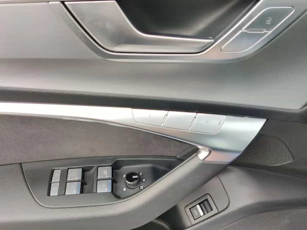 Audi A6 Avant 55 TFSI qu. S Line Sport*20Z*Leder*Pano 12/2022-photo-14