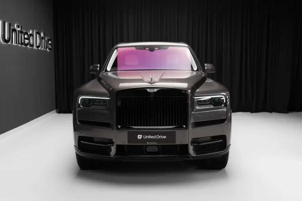 Rolls-Royce Cullinan - 01/2022-photo-1