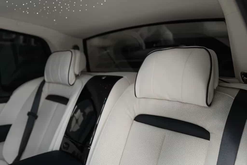 Rolls-Royce Cullinan - 01/2022-photo-11