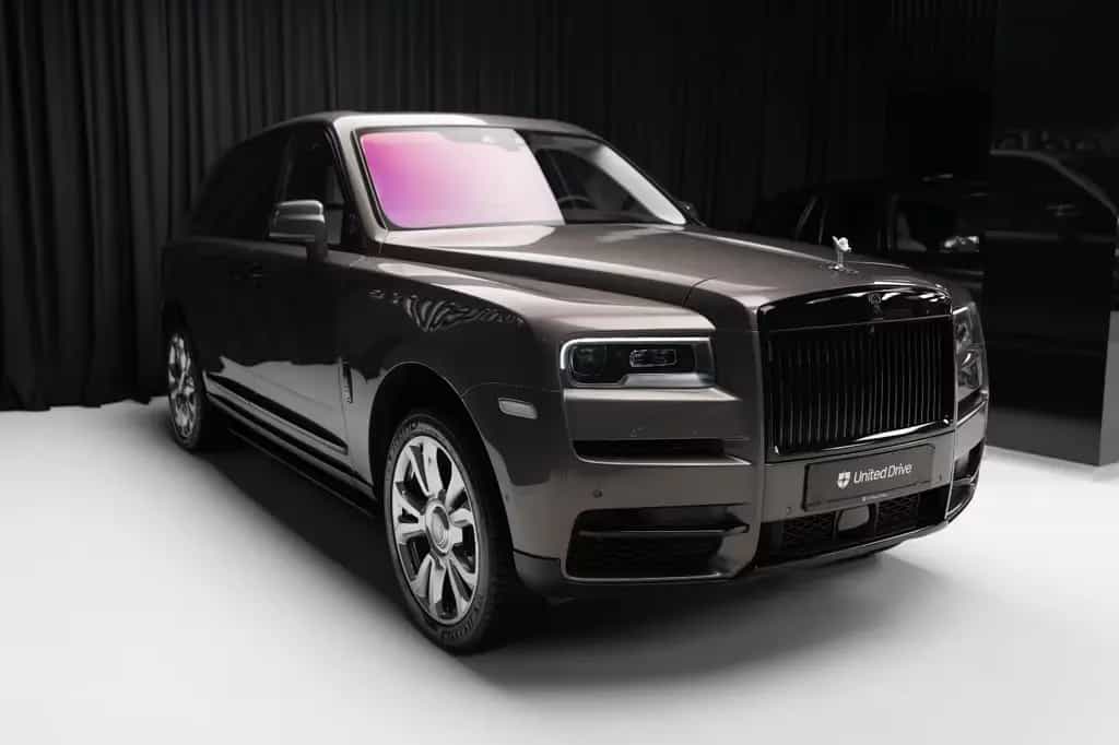 Rolls-Royce Cullinan - 01/2022-photo-2