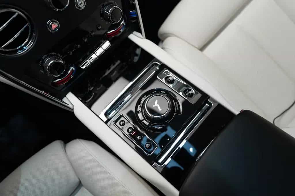Rolls-Royce Cullinan - 01/2022-photo-33