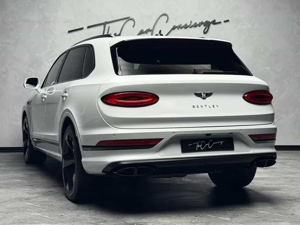 Bentley Bentayga V8 EWB BLACKLINE PANO NAIM 22" FULL PPF 01/2024-photo-23