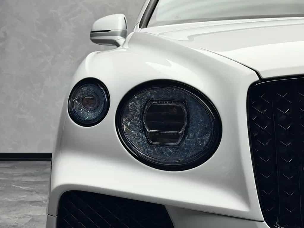 Bentley Bentayga V8 EWB BLACKLINE PANO NAIM 22" FULL PPF 01/2024-photo-38
