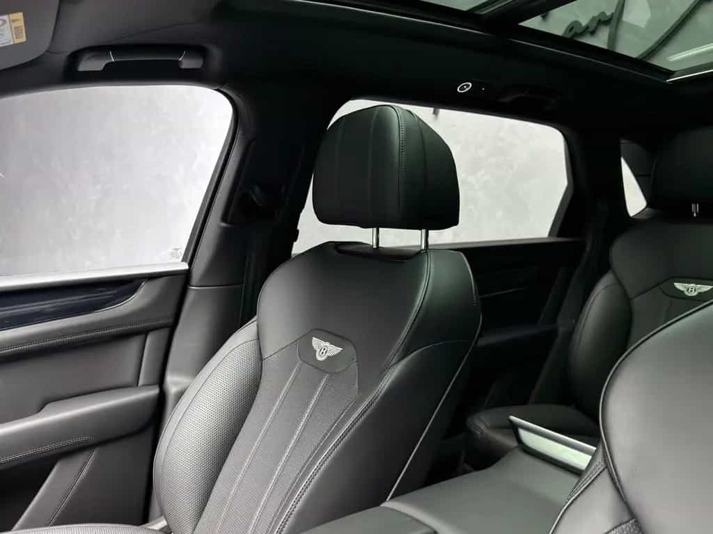 Bentley Bentayga V8 EWB BLACKLINE PANO NAIM 22" FULL PPF 01/2024-photo-4
