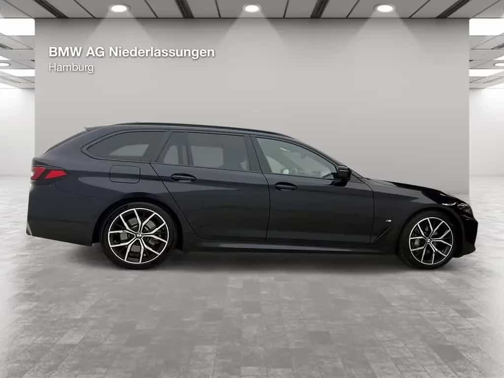 BMW 5 Series d Touring M Sport LiveCockpitProf Kamera 12/2022-photo-3