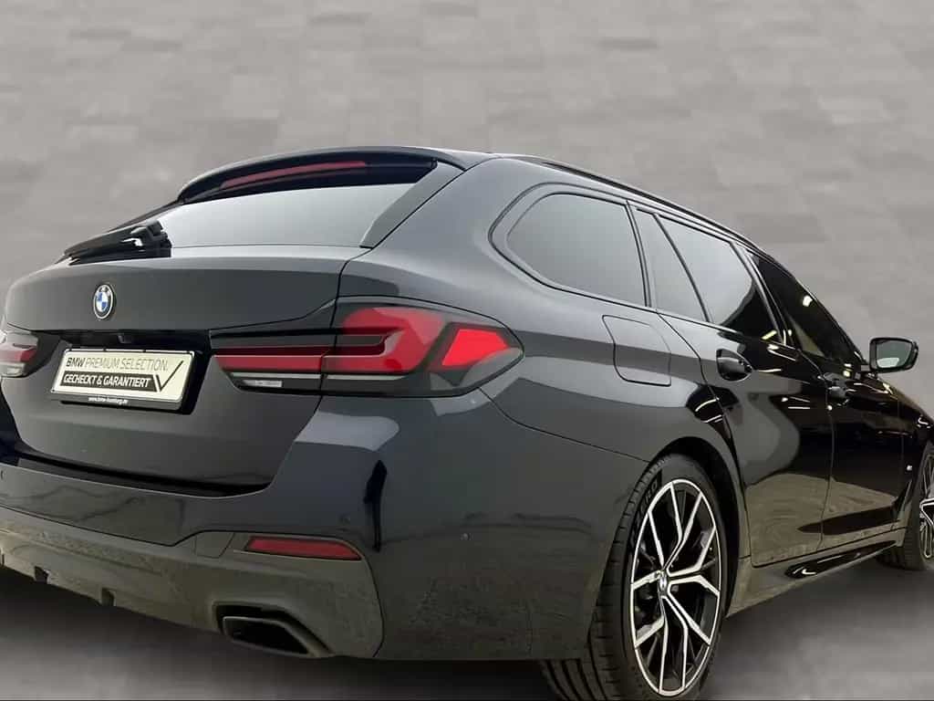 BMW 5 Series d Touring M Sport LiveCockpitProf Kamera 12/2022-photo-4
