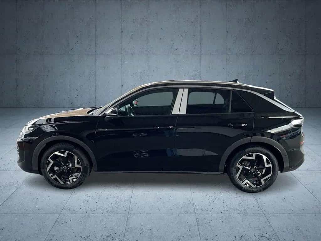Volkswagen T-Roc 1.5 eTSI 150 PS DSG R-Line AHK IQ.Drive null-photo-2