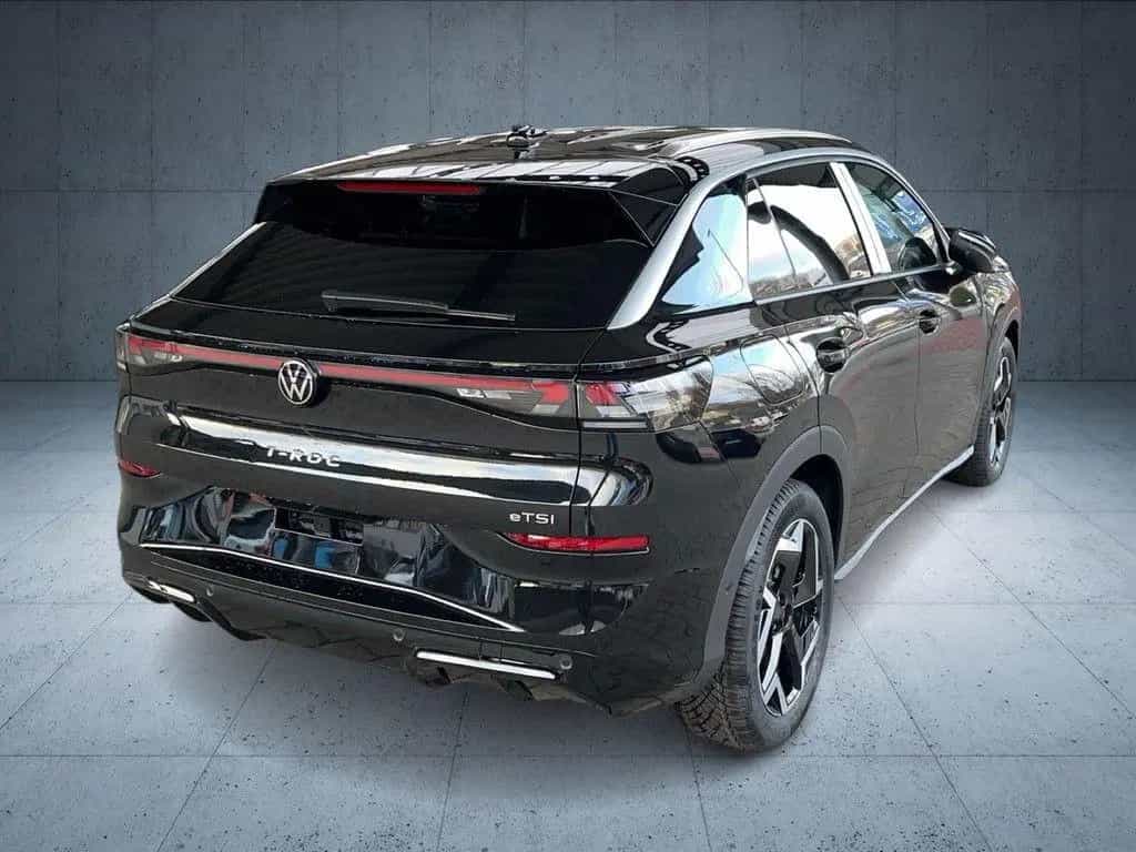 Volkswagen T-Roc 1.5 eTSI 150 PS DSG R-Line AHK IQ.Drive null-photo-5