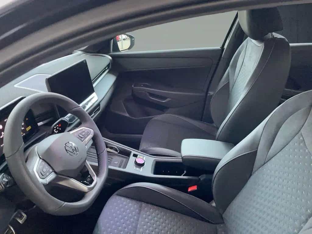 Volkswagen T-Roc 1.5 eTSI 150 PS DSG R-Line AHK IQ.Drive null-photo-9