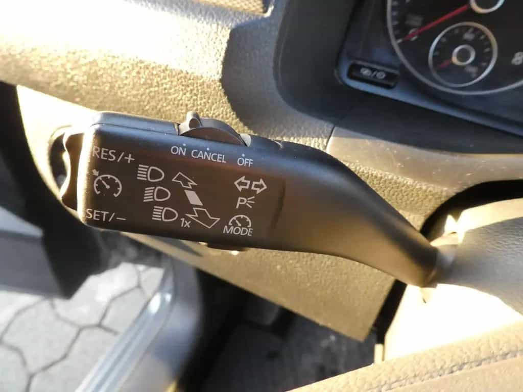Volkswagen Caddy Kombi 1,0 TSI FLÜGELTÜRE+TEMPOMAT+AHK 08/2020-photo-17