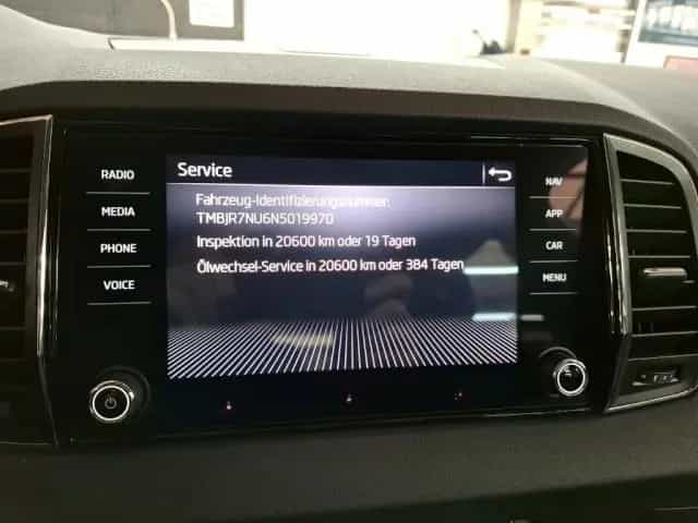Skoda Karoq Style 1.5 TSI DSG AHK+NAVI+CARPLAY+SHZ 11/2021-photo-15