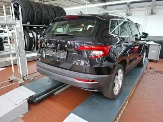 Skoda Karoq Style 1.5 TSI DSG AHK+NAVI+CARPLAY+SHZ 11/2021-photo-3