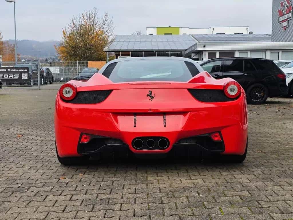 Ferrari 458 Italia 08/2011-photo-5