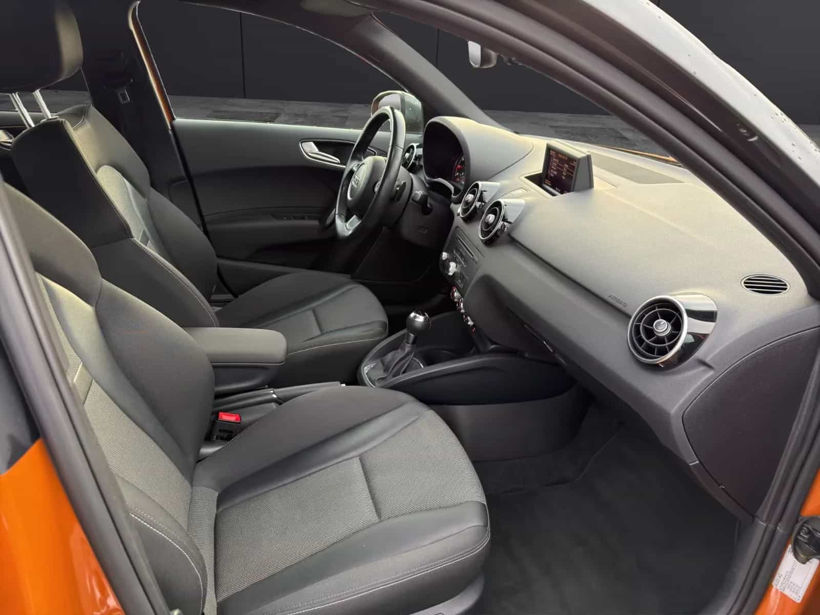 Audi A1 02/2013-photo-10