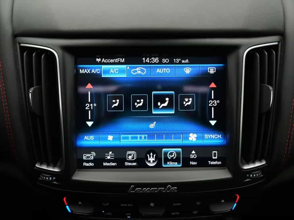 Maserati Levante AWD,PANO,LUFT,MEMO,H&K,NAVI,AHK,BIXENON 01/2017-photo-15