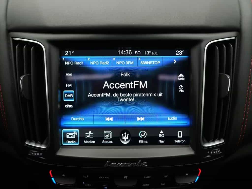 Maserati Levante AWD,PANO,LUFT,MEMO,H&K,NAVI,AHK,BIXENON 01/2017-photo-17