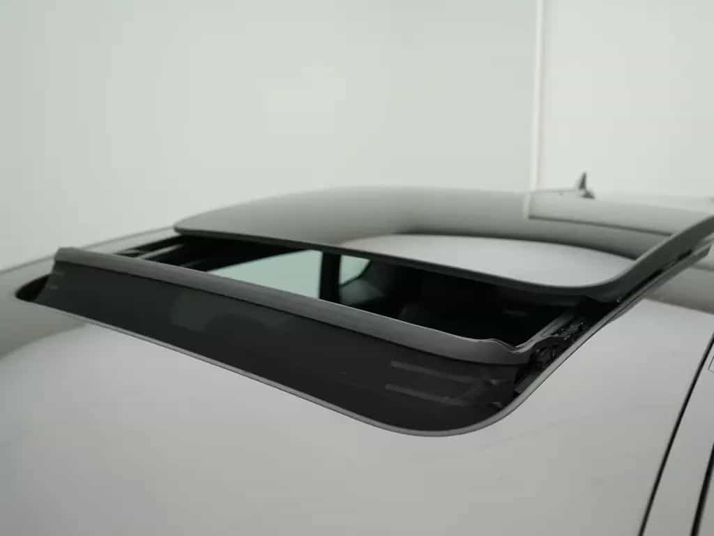 Maserati Levante AWD,PANO,LUFT,MEMO,H&K,NAVI,AHK,BIXENON 01/2017-photo-36
