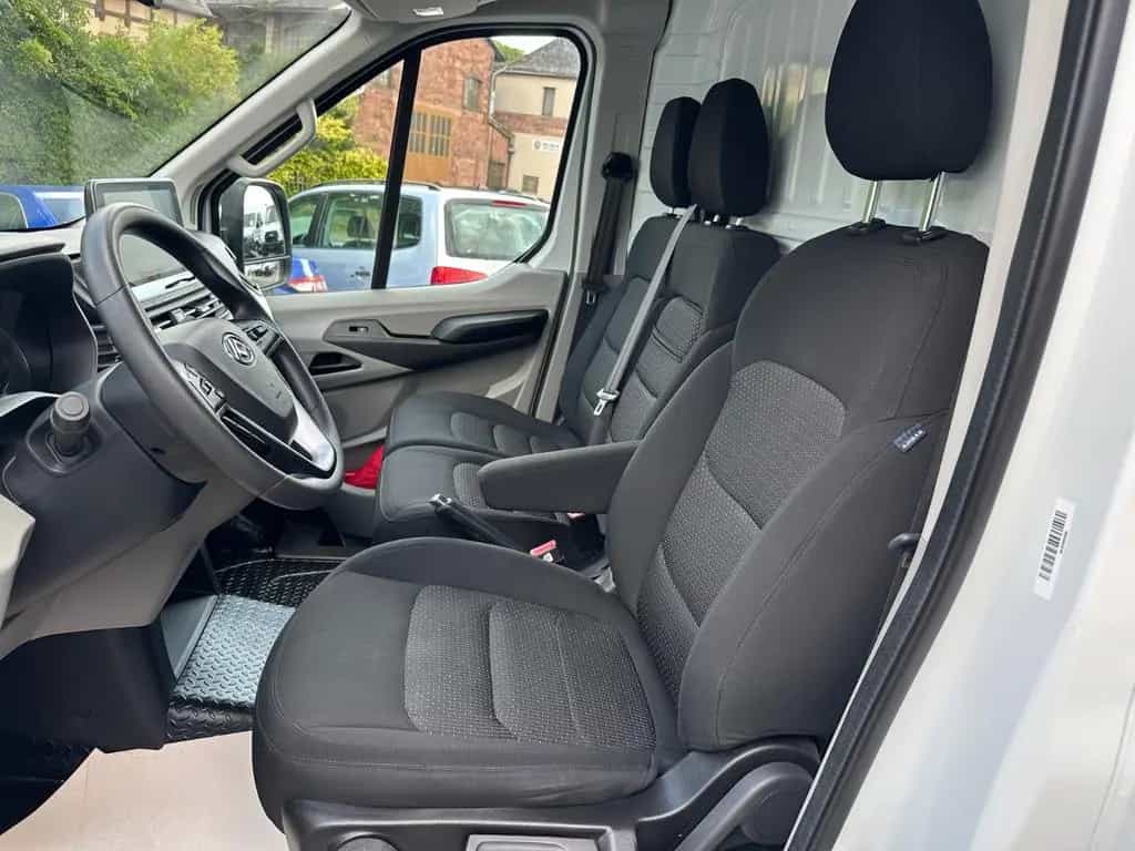 Maxus Deliver 9,Klima+PDC+Kamera+Carplay 11/2023-photo-7
