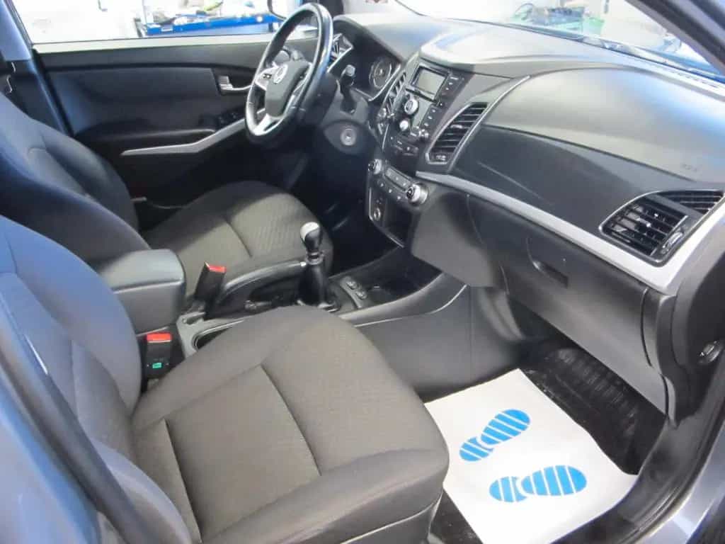 Ssangyong Korando 4x2 Standheizung mit FB Ebersbecher 04/2019-photo-11