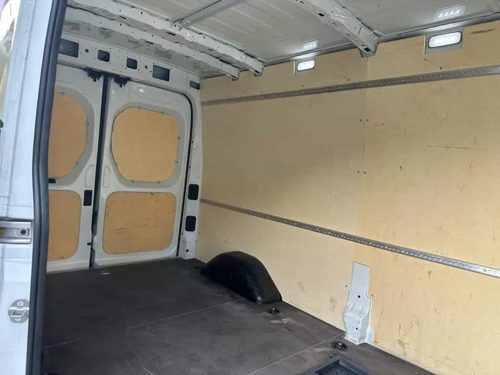 Maxus Deliver 9,Klima+PDC+Kamera+Carplay 05/2023-photo-12