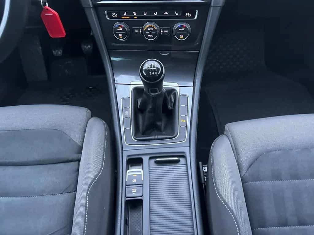 Volkswagen Golf Variant VII 1.4 TSI BMT Comfortline Massage 08/2017-photo-23